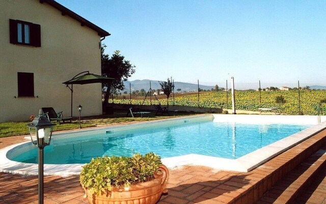 The Sunflower Apartment in a Farmhouse