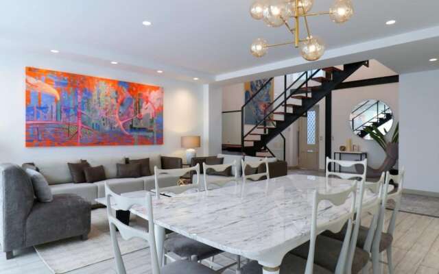 w Stunning House in the Heart of Barranco