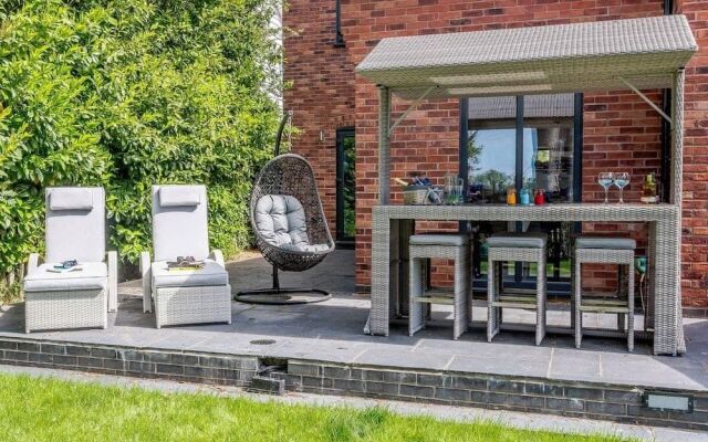 Kingfisher Lodge