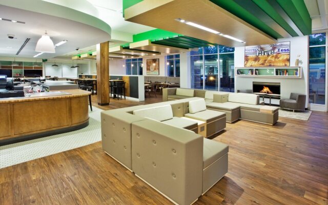Holiday Inn Atlanta-Gas South Arena Area by IHG