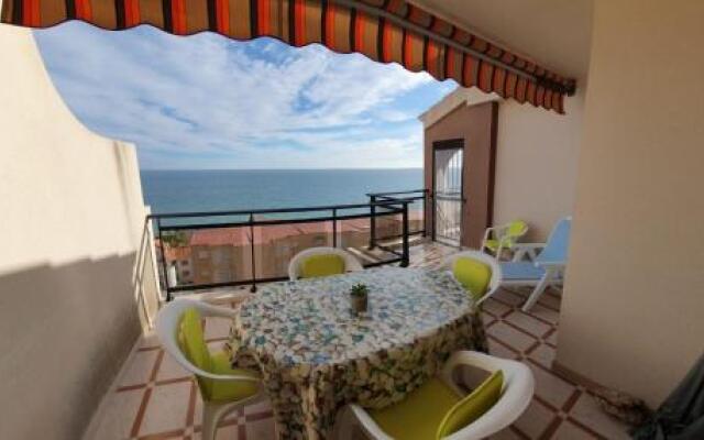 MEDITERRANEAN BEACH APARTMENT 180º SEA & ISLAND VIEWS