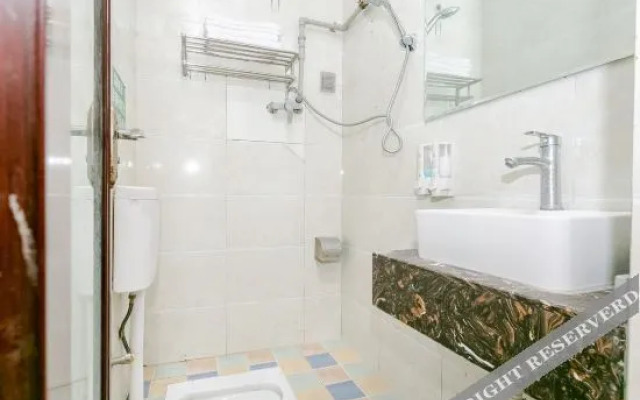 Chongzhou Shuangxin Hotel
