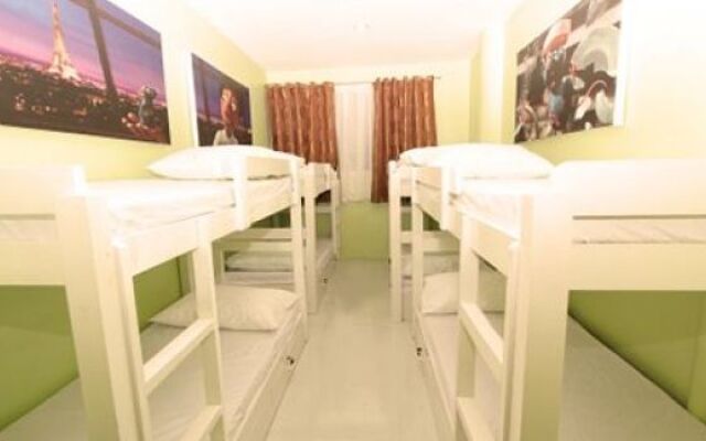 TR3ATS Guest House