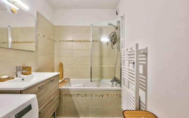 Charming 3 Room Apartment With Terrace - Strasbourg