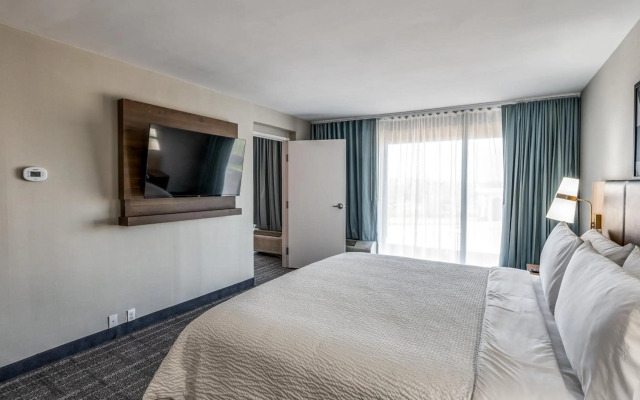 Holiday Inn Dallas Market Ctr Love Field by IHG