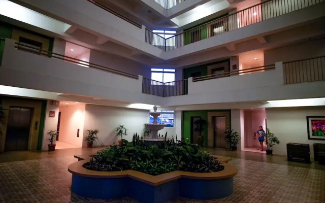 SR Vacation Rental - Spianada Residential Condominium