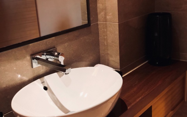 Cheery Dragon Canal Hotel Hangzhou