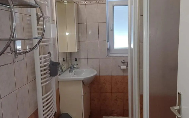 Apartments by the sea Banjol, Rab - 4965