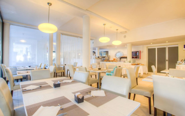 Ferretti Beach Hotel