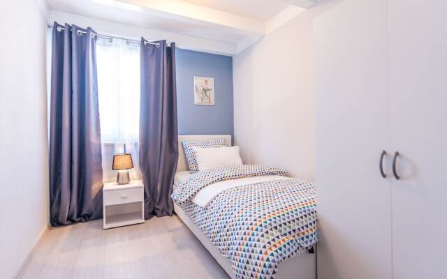 House Turquoise