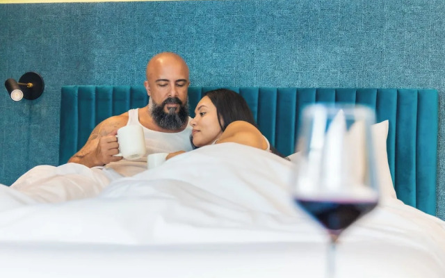 ElGatsby King Pool ResortVibe NearBeach