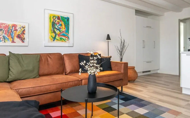 Cozy Apartment in Henne near Beach