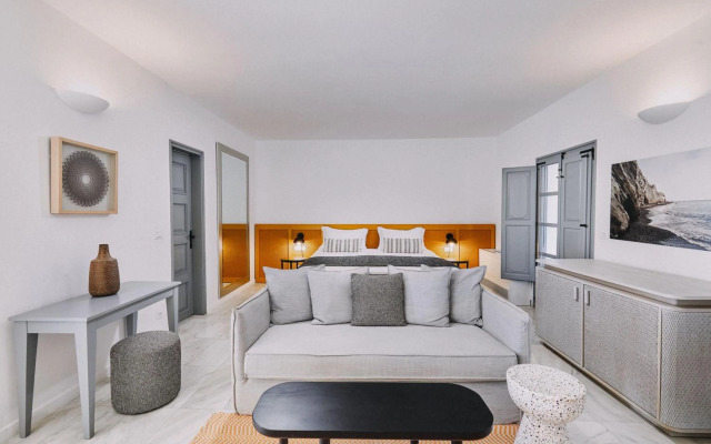 Vedema, a Luxury Collection Resort, Santorini