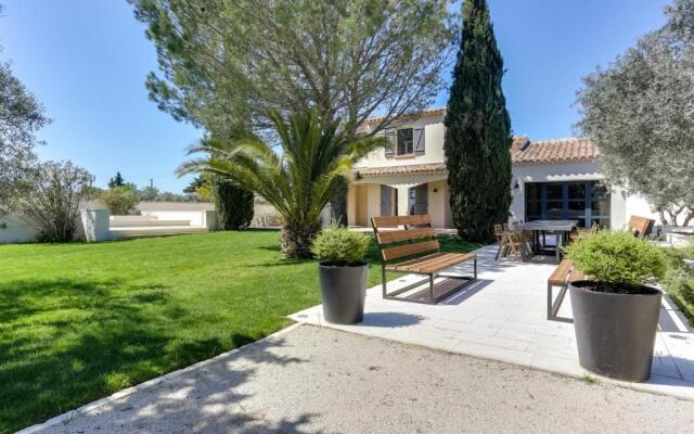 Maison Arles, 6 pièces, 8 personnes - FR-1-599-6