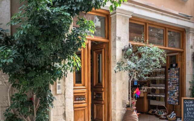 Nakli Traditional Guesthouse