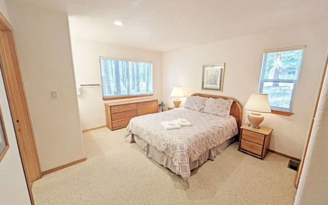 Mt Hood 13 4 Bedroom Home