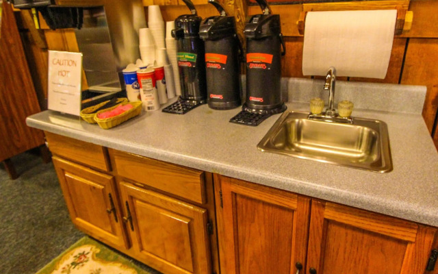 Smoketree Lodge by VRI Resort