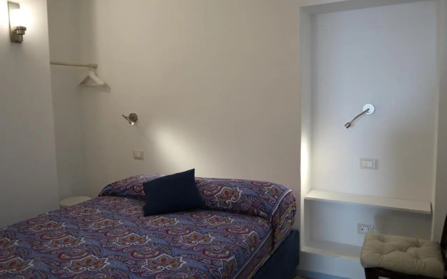 Casa GiGio 011030-LT-0223