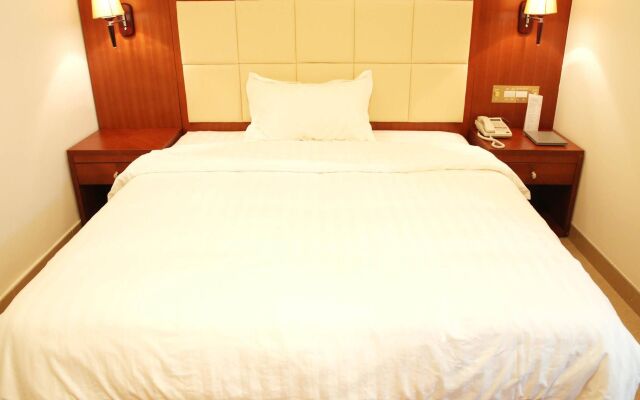 Grand Harbour Hotel