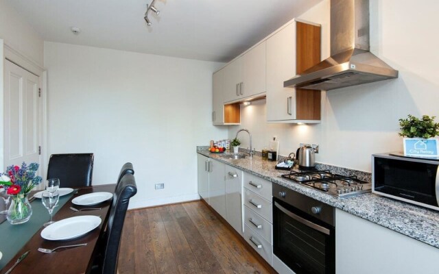 Spacious Albany Marylebone Apartment - AGS