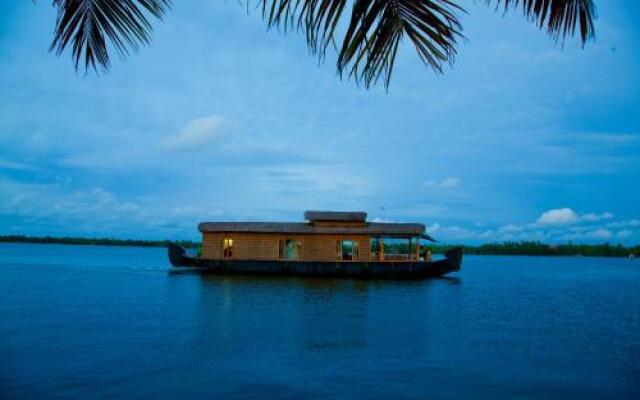Abad Premium House Boat