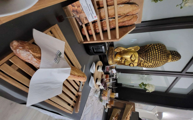 Brit Hotel Confort Auclair Gueret