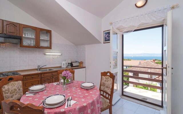 Nice Apartment in Supetar With 3 Bedrooms, Wifi and Outdoor Swimming Pool