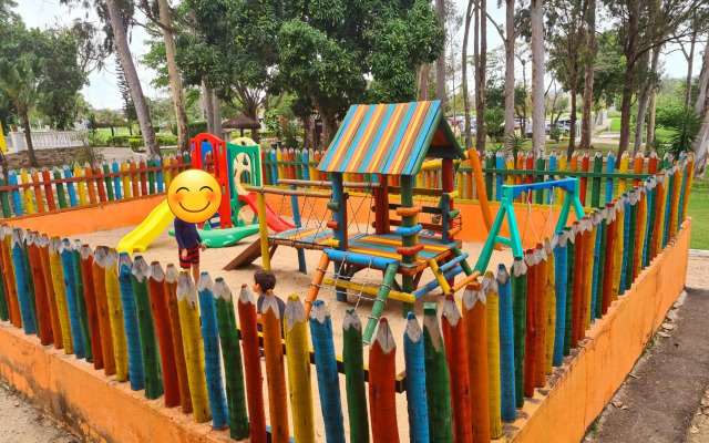 Casa em Condomínio com Piscina Privativa