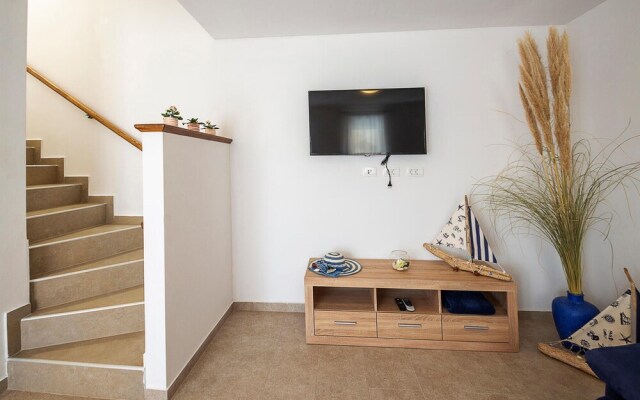 Amazing Home in Sikici With Wifi and 4 Bedrooms