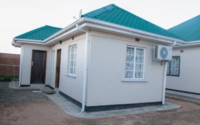 Glitz Cloud 9 Suites