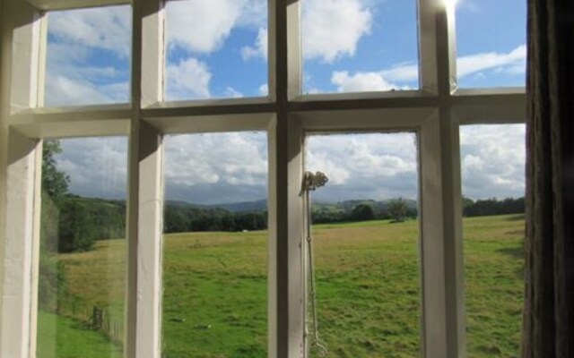 Ffrwdfal Country House