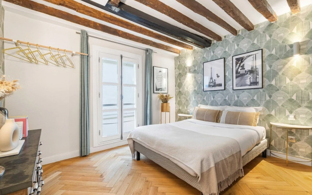Amazing Historical Parisien Loft Next TO Louvre Area ! 6