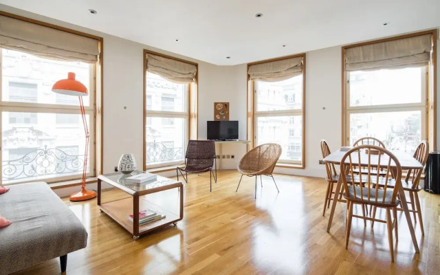 Soulful Central London Apartment