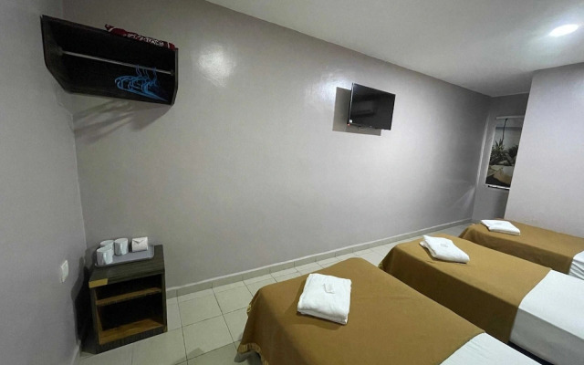OYO 91119 Hotel D Lima Inn