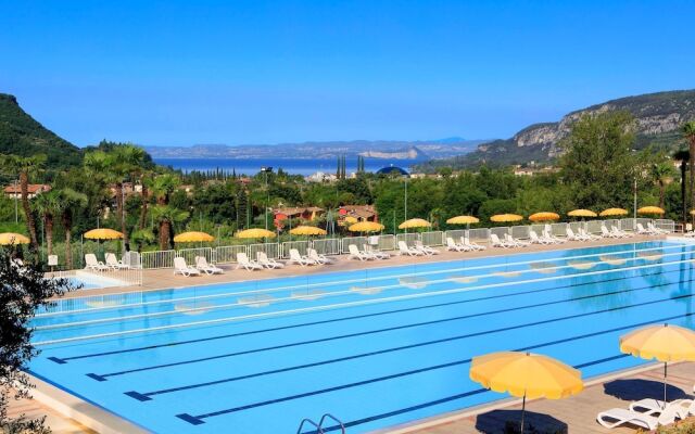 Well Kept And Comfortable Apartment Only 2 Km. From Garda