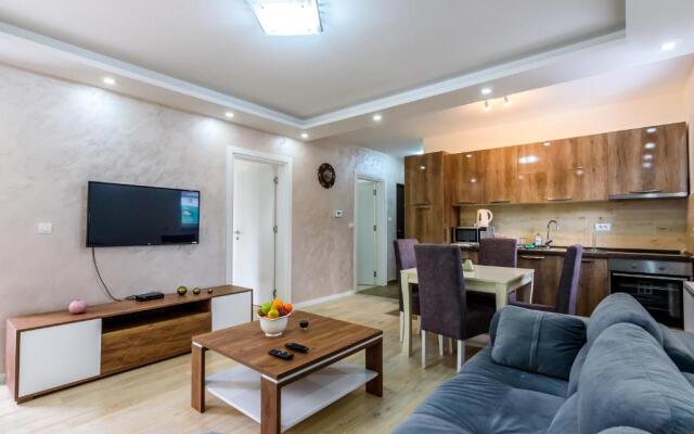 Apartmani “LAZAR” i “LENA”