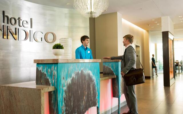 Hotel Indigo Tulsa DWTN-Entertainment Area by IHG
