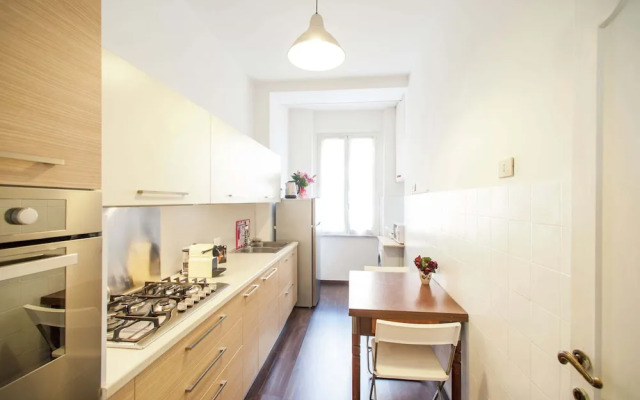 Spacious Apartment in Rome near Sea