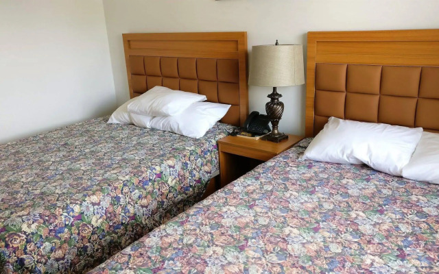 Pemberton Hotel