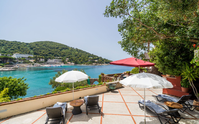 Boutique & Beach Hotel Villa Wolff