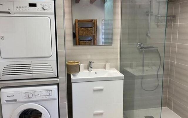 Splendid Holiday Home in Frejus With Swimming Pool
