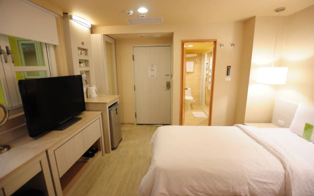Kindness Hotel Houyi Jiuru