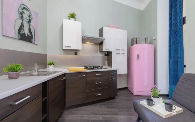 Apartment Near Old Town by Renters