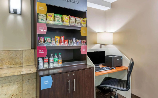 Comfort Suites Baymeadows Near Butler Blvd