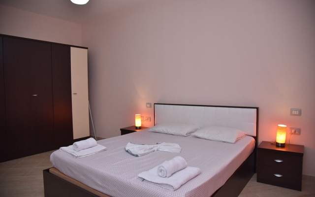 Flowers Apartment