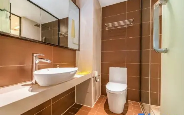 IU Hotel (Zhengzhou Erqi Wanda Plaza Daxue Road)