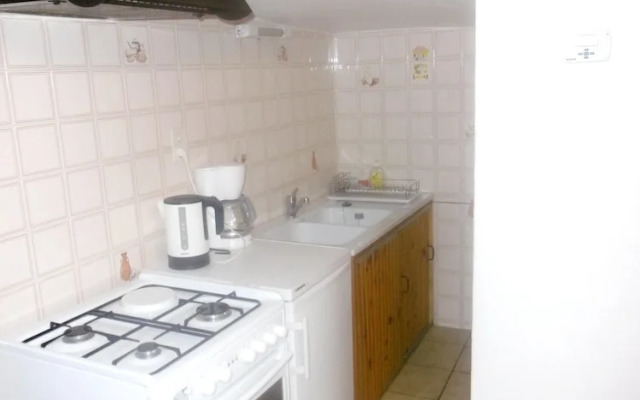 House With 2 Bedrooms in Mostuéjouls, With Wonderful Mountain View