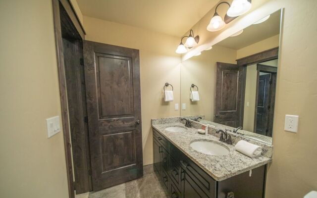 Alders 24 Outpost Dr