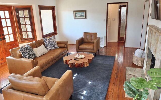 The Belmont Beach Bungalow Pool & Hot Tub!
