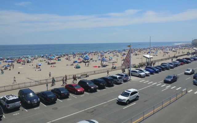 Ocean Front Surf Condominium